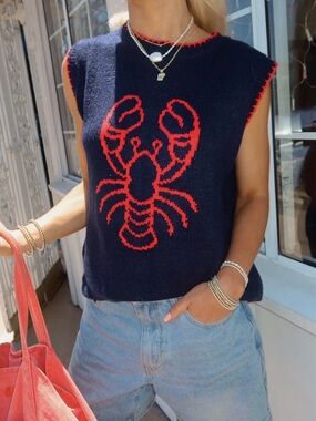 Sleeveless Lobster Intarsia Knit Tank Top - Navy/Red